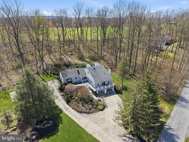 117 CREAMERY RD, Elverson, PA 19520