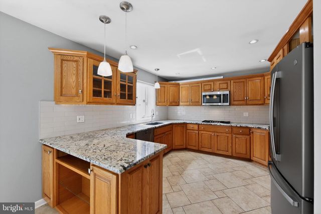 117 CREAMERY RD, Elverson, PA 19520