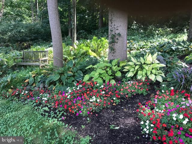 117 CREAMERY RD, Elverson, PA 19520