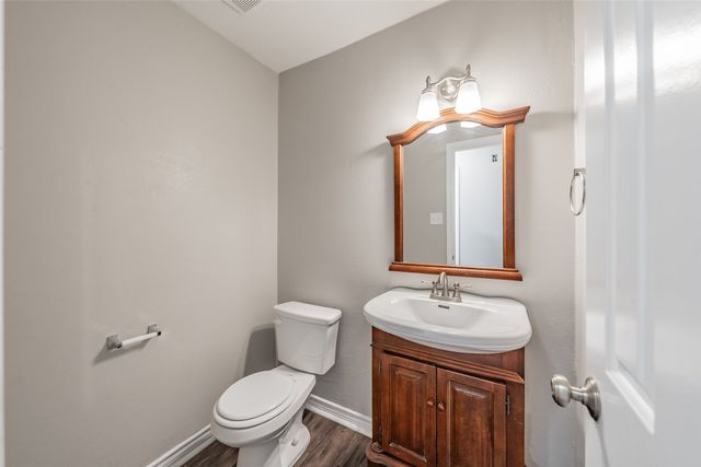 4052 La Costa Court, Irving, TX 75038