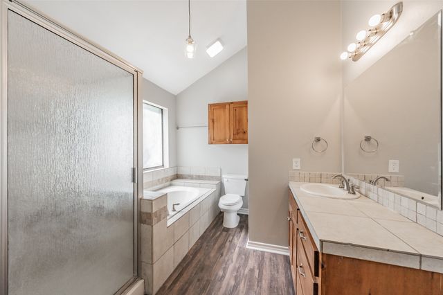 4052 La Costa Court, Irving, TX 75038