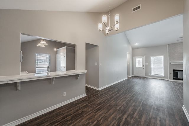 4052 La Costa Court, Irving, TX 75038