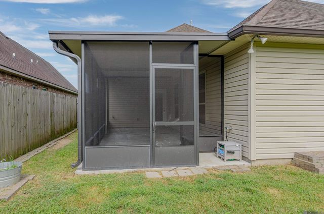 17018 Enterprise Ave, Prairieville, LA 70769