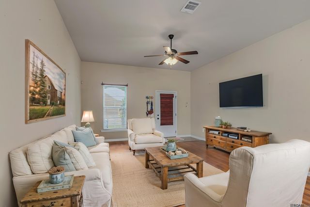 17018 Enterprise Ave, Prairieville, LA 70769