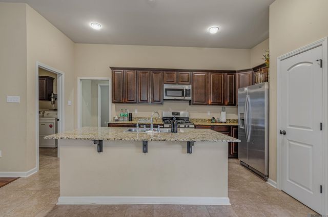 17018 Enterprise Ave, Prairieville, LA 70769
