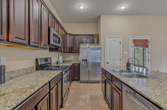 17018 Enterprise Ave, Prairieville, LA 70769