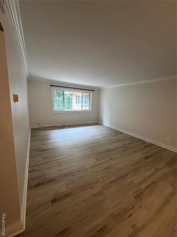 2245 Walton Boulevard 56, Rochester Hills, MI 48309