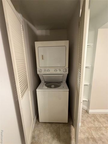 2245 Walton Boulevard 56, Rochester Hills, MI 48309