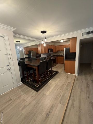 2245 Walton Boulevard 56, Rochester Hills, MI 48309