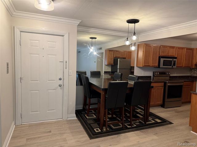 2245 Walton Boulevard 56, Rochester Hills, MI 48309