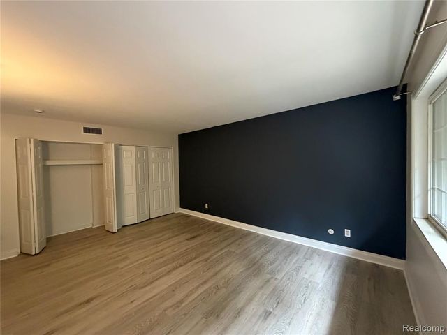 2245 Walton Boulevard 56, Rochester Hills, MI 48309