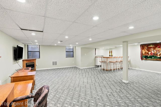 48659 Sundance Court, Shelby Charter Township, MI 48315