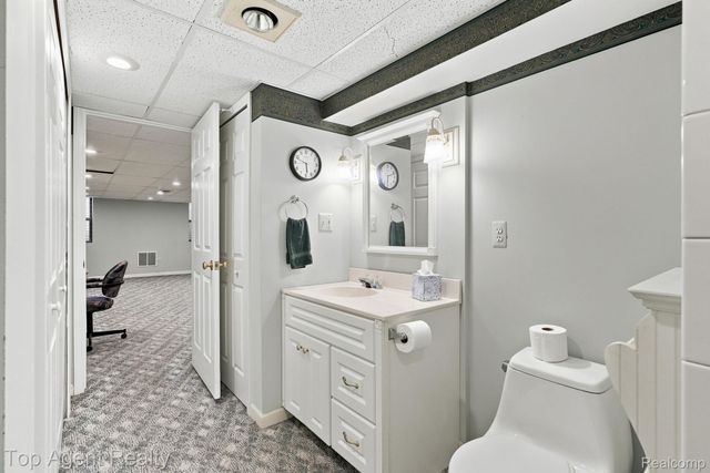 48659 Sundance Court, Shelby Charter Township, MI 48315