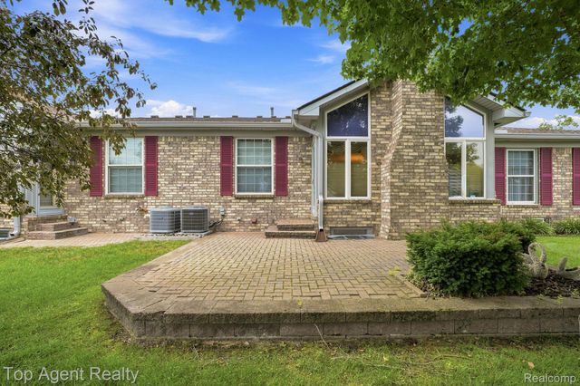 48659 Sundance Court, Shelby Charter Township, MI 48315