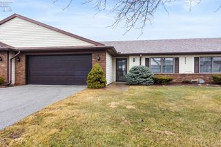 4601 Pinewood Dr Apt 194, Sandusky, OH 44870