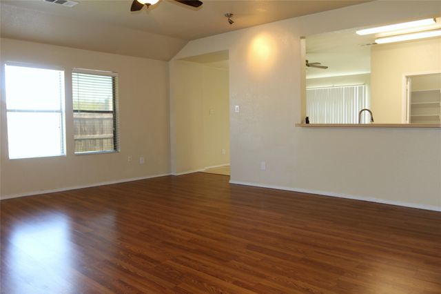 506 Quartz Street, Arlington, TX 76002