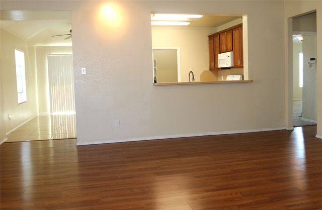 506 Quartz Street, Arlington, TX 76002