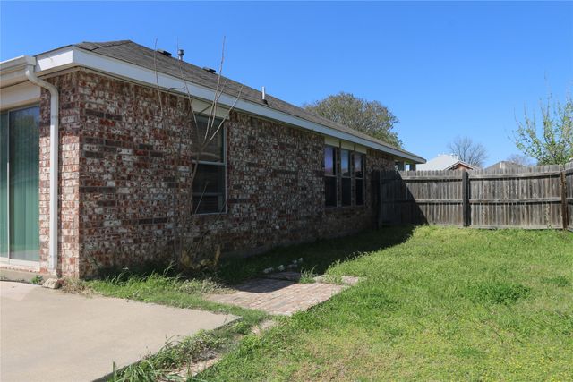 506 Quartz Street, Arlington, TX 76002