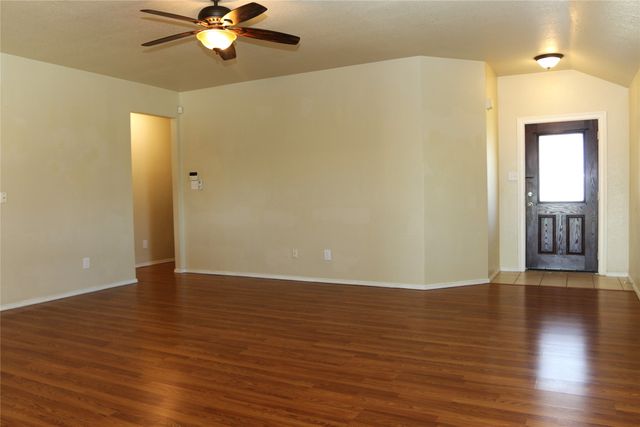 506 Quartz Street, Arlington, TX 76002