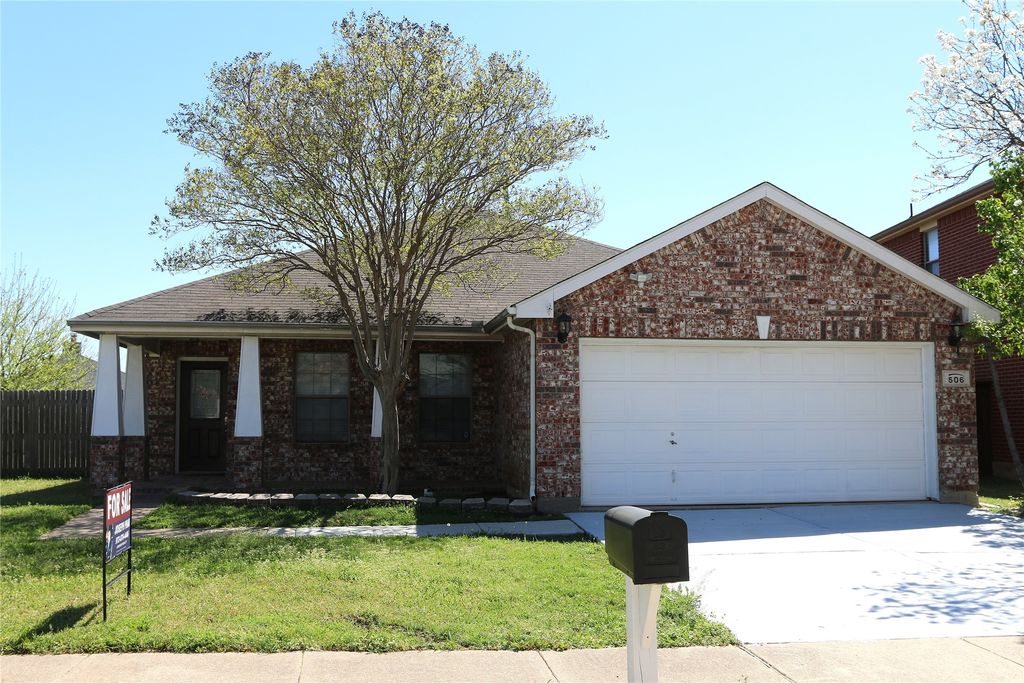 506 Quartz Street, Arlington, TX 76002