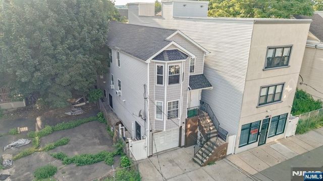 242 Rosa Parks Boulevard, Paterson, NJ 07501