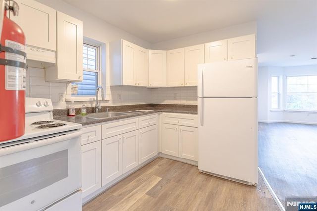 242 Rosa Parks Boulevard, Paterson, NJ 07501