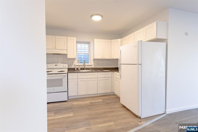 242 Rosa Parks Boulevard, Paterson, NJ 07501