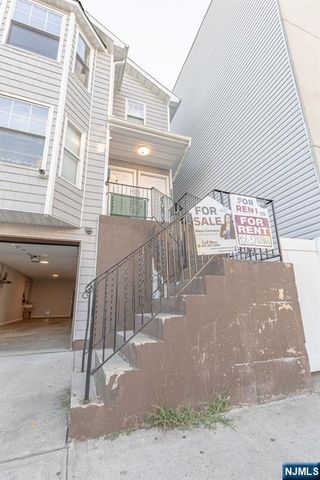 242 Rosa Parks Boulevard, Paterson, NJ 07501
