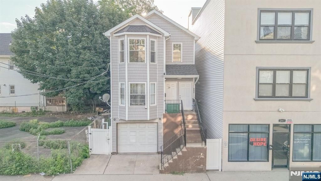242 Rosa Parks Boulevard, Paterson, NJ 07501