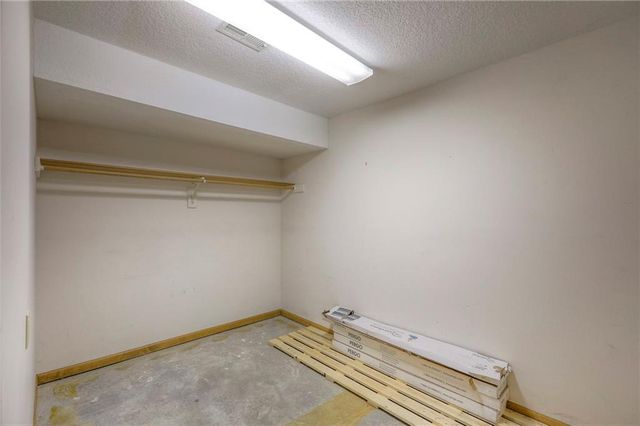 8629 Crysler Avenue, Kansas City, MO 64138