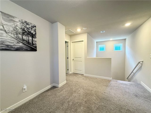 7842 Pink Opal Avenue, Las Vegas, NV 89113