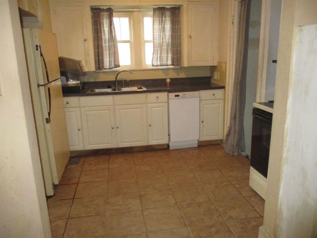 224 N Minnesota Ave, Wichita, KS 67214