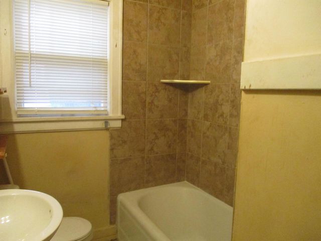 224 N Minnesota Ave, Wichita, KS 67214