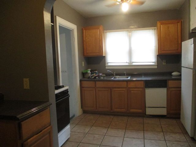 224 N Minnesota Ave, Wichita, KS 67214