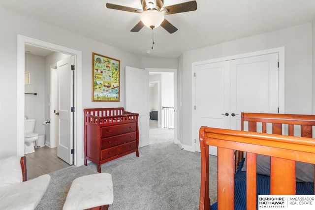 10232 Cove Hollow Drive, Papillion, NE 68046