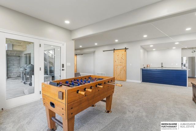 10232 Cove Hollow Drive, Papillion, NE 68046
