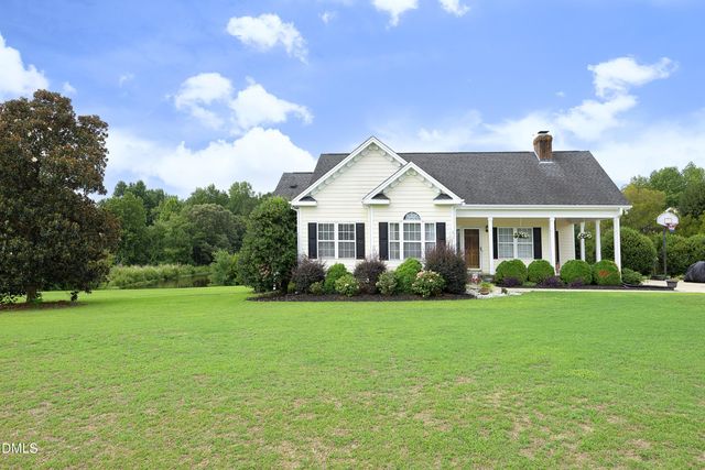 211 Sherman Lakes Drive, Fuquay Varina, NC 27526