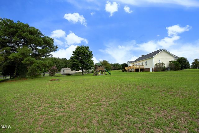 211 Sherman Lakes Drive, Fuquay Varina, NC 27526