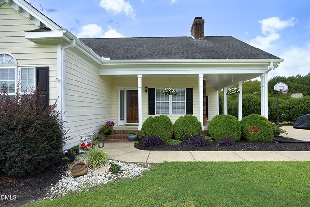 211 Sherman Lakes Drive, Fuquay Varina, NC 27526