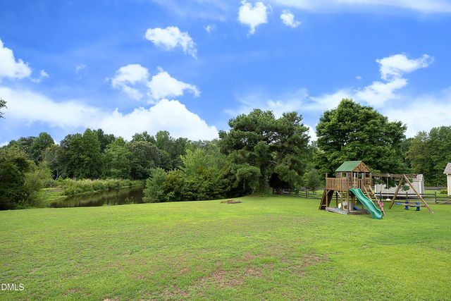 211 Sherman Lakes Drive, Fuquay Varina, NC 27526