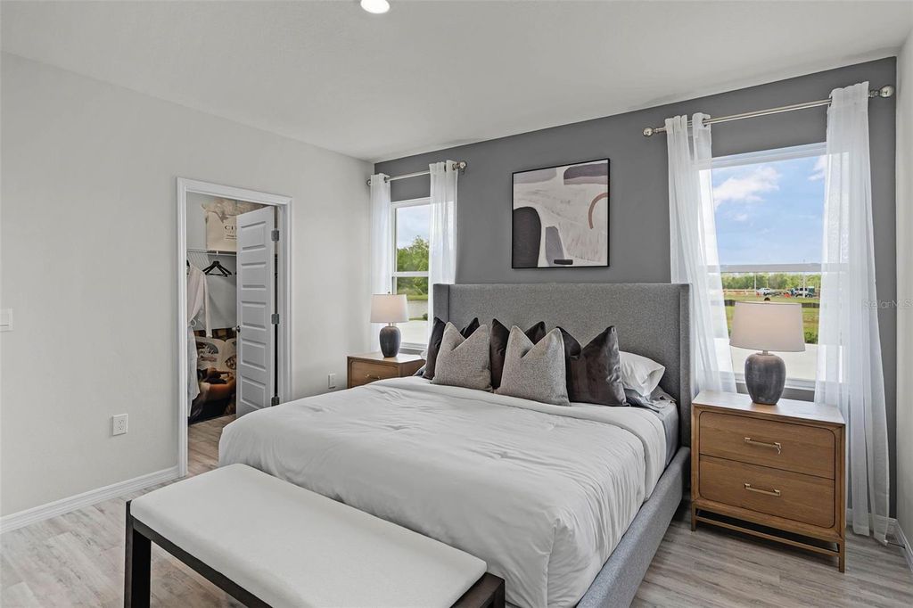 Image 10 of property listing at 3310 WHITE INDIGO ROAD, Winter Haven, FL 33884