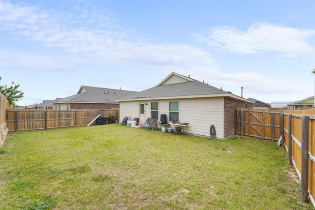 1005 Crestview Drive, Hutchins, TX 75141