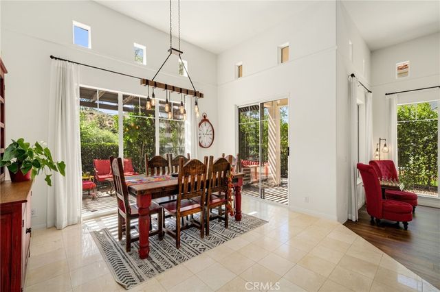 2305 Waring, Agoura Hills, CA 91301