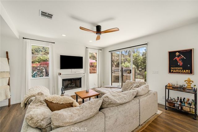 2305 Waring, Agoura Hills, CA 91301