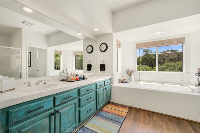 2305 Waring, Agoura Hills, CA 91301