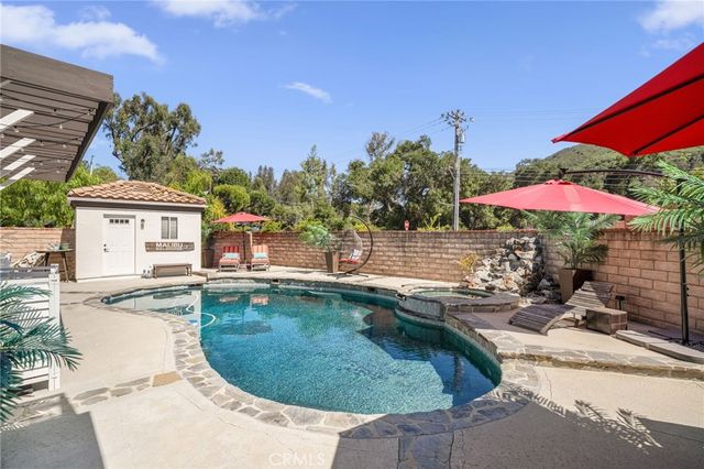 2305 Waring, Agoura Hills, CA 91301