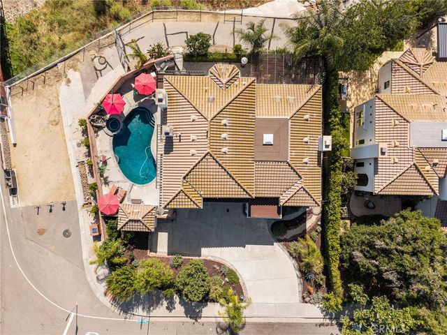 2305 Waring, Agoura Hills, CA 91301