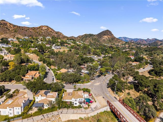 2305 Waring, Agoura Hills, CA 91301