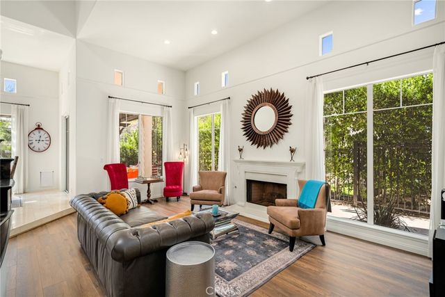 2305 Waring, Agoura Hills, CA 91301