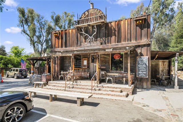 2305 Waring, Agoura Hills, CA 91301